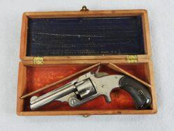 S&W Model No. 1 ½ 32 CF S.A. 3” Nickel_Wood Case